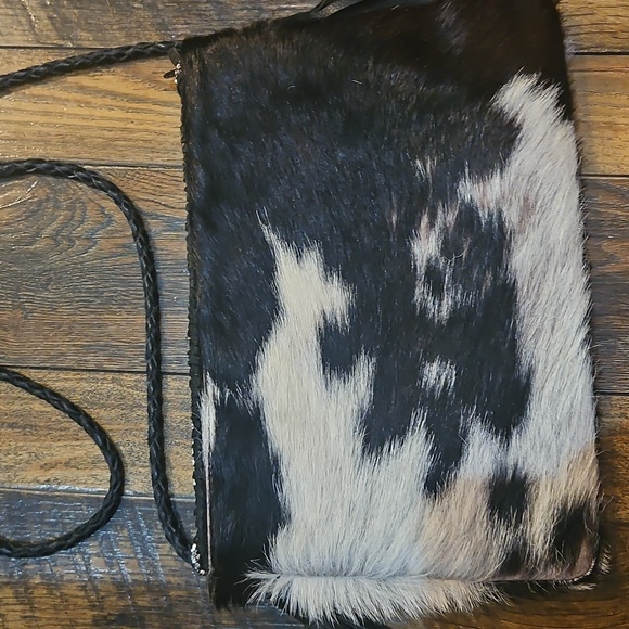 Anthropologie Ibban Calf Hair Leather Black and White Beaded Women's Purse.‎ - Picture 6 of 15